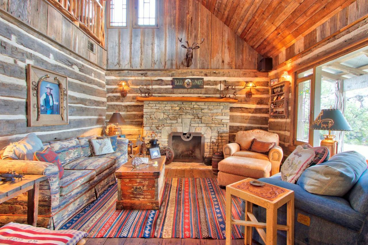 Log Cabin At Old Glory Ranch Villa Wimberley Exterior photo