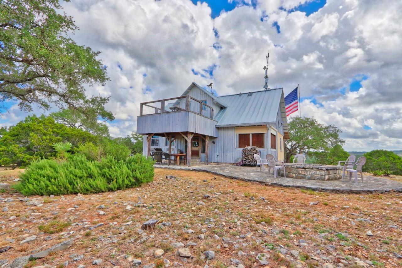 Log Cabin At Old Glory Ranch Villa Wimberley Exterior photo