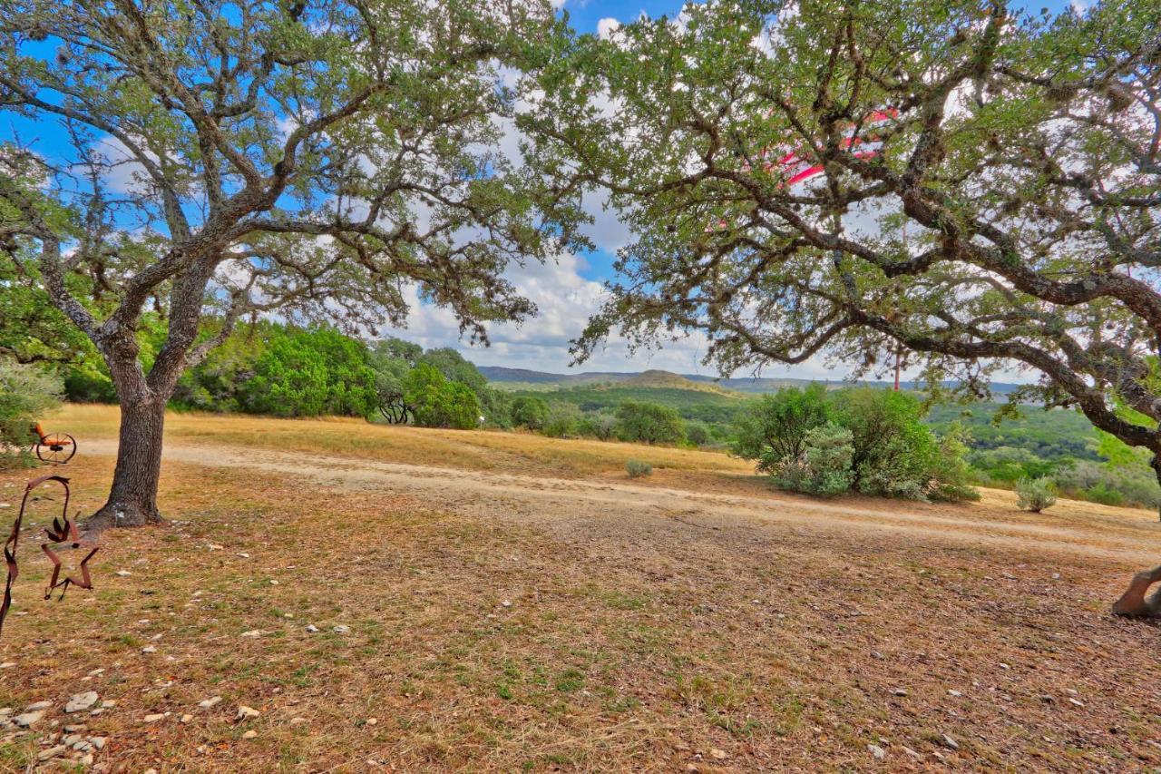 Log Cabin At Old Glory Ranch Villa Wimberley Exterior photo